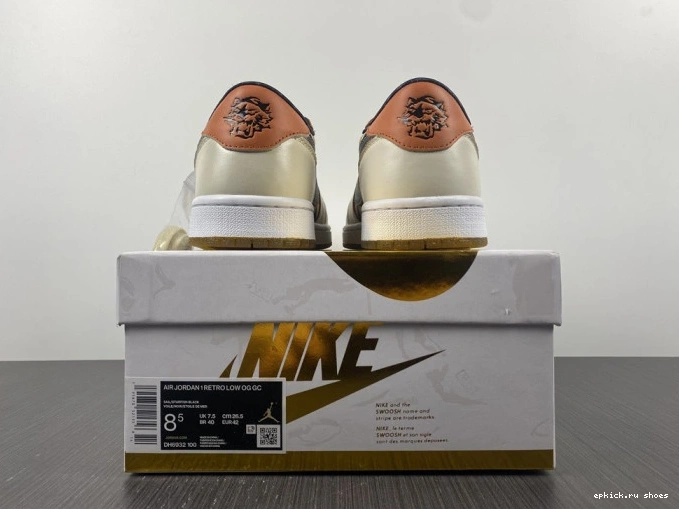 Rep 1 Tiger of OG Year Jordan Low the Air DH6932-100 0714